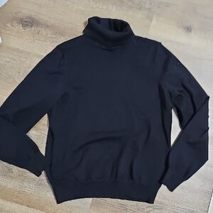 Madison GREY Elegant Women's Black Turtleneck Sweater